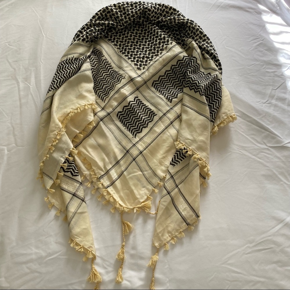 BRAND NEW Bandana scarf with tassels